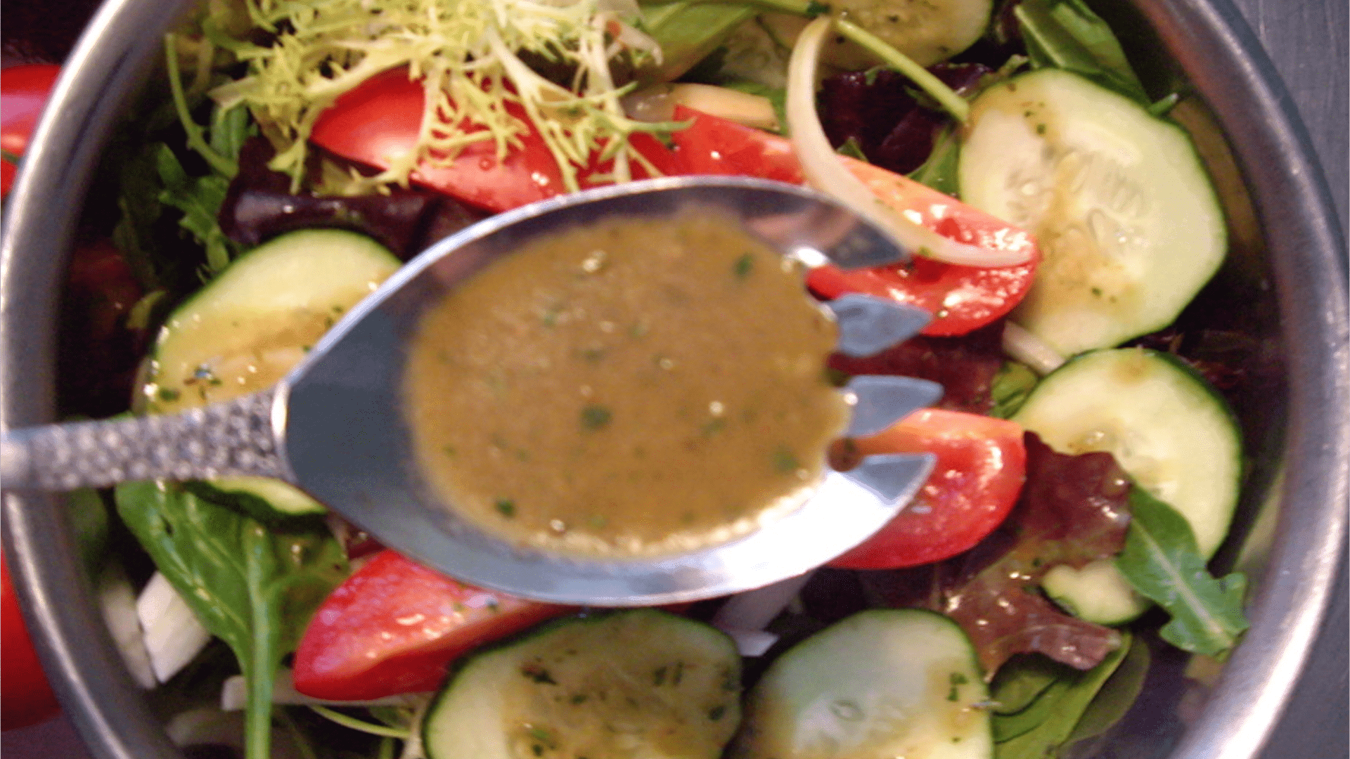 Garlic and Herb Balsamic Dressing - © ProtectiveDiet.com